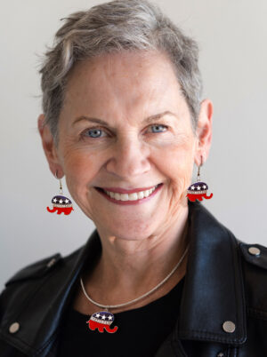 Republican Party Jewelry Set Silvertone Genuine Austrian Cut Crystal On Fishhooks. Made With Posts Upon Request, No Charge. Beautiful Adjustable Snake Chain Matching Austrian Cut Crystal Necklace. What A Wonderful Gift For Yourself, Or A Friend, Or Family Member, Or As A Donor Gift. Hypoallergenic, No Nickel, No Lead, No Cadmium In The Metal. ©2024 Assembled And Manufactured In Houston,Teas. US Veteran Owned.